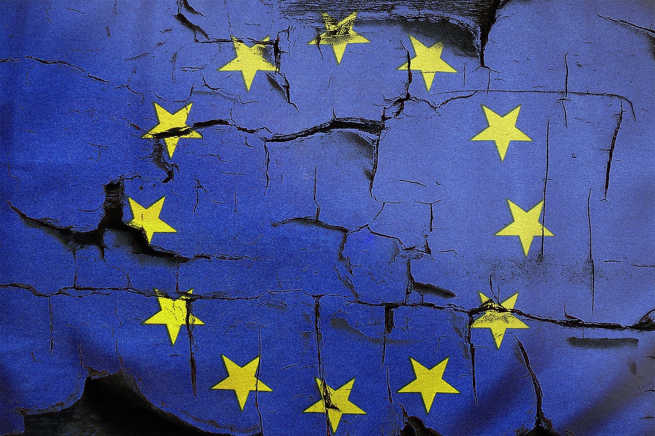 Hollandiában, Cipruson nem kell nyilatkozniuk vagyoni helyzetükről a politikusoknak