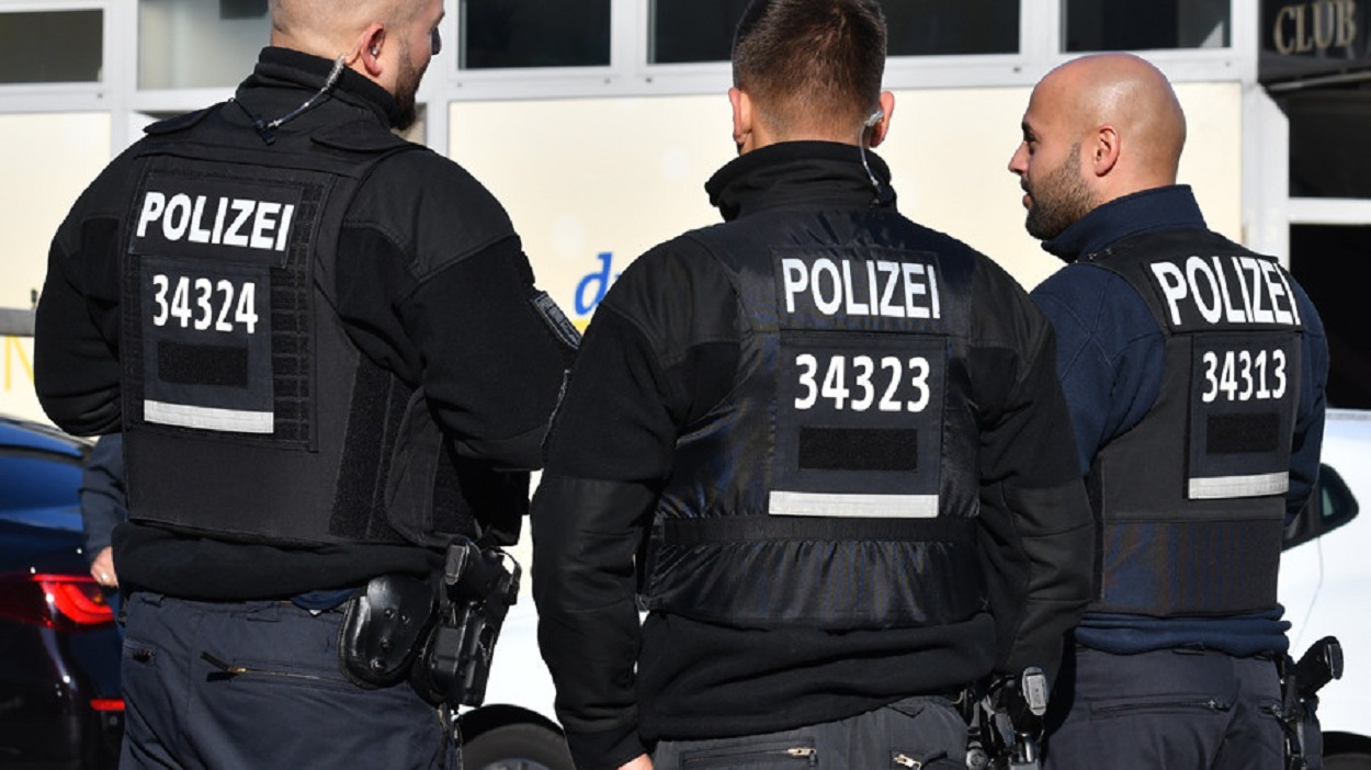Fel akarta gyújtani a város tisztségviselőit egy migráns