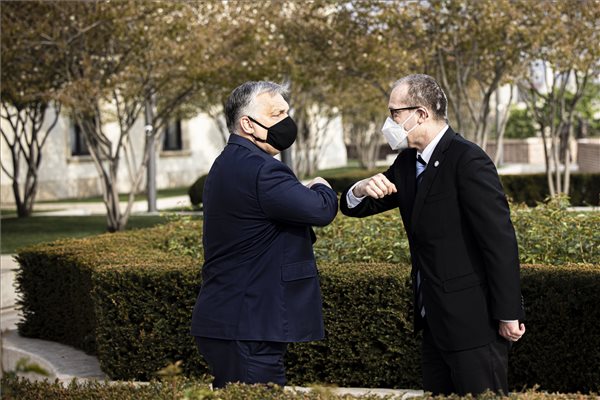 PM Orban meets WHO Europe Director, who praises Hungary s pandemic response