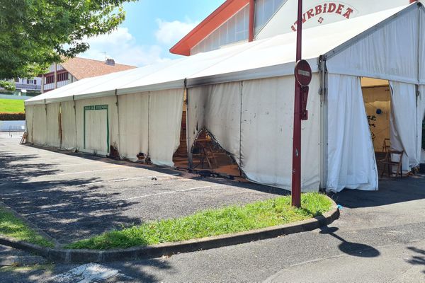 Arson attack targets vaccination centre
