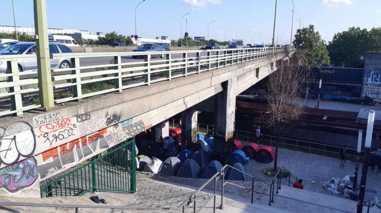 Újabb migránstábort számoltak fel a fővárosban