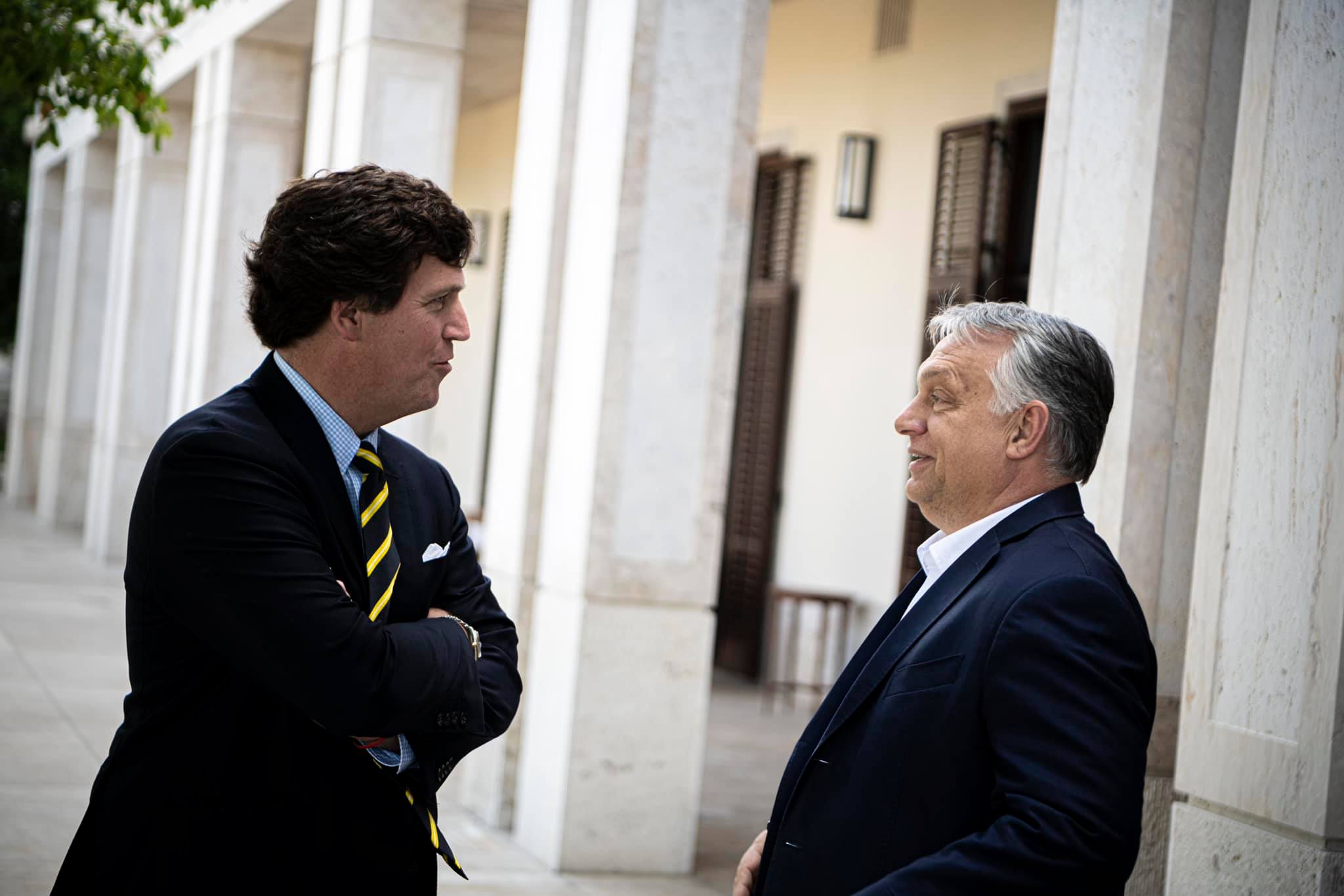 Tucker Carlson: Viktor Orban is fighting for democracy