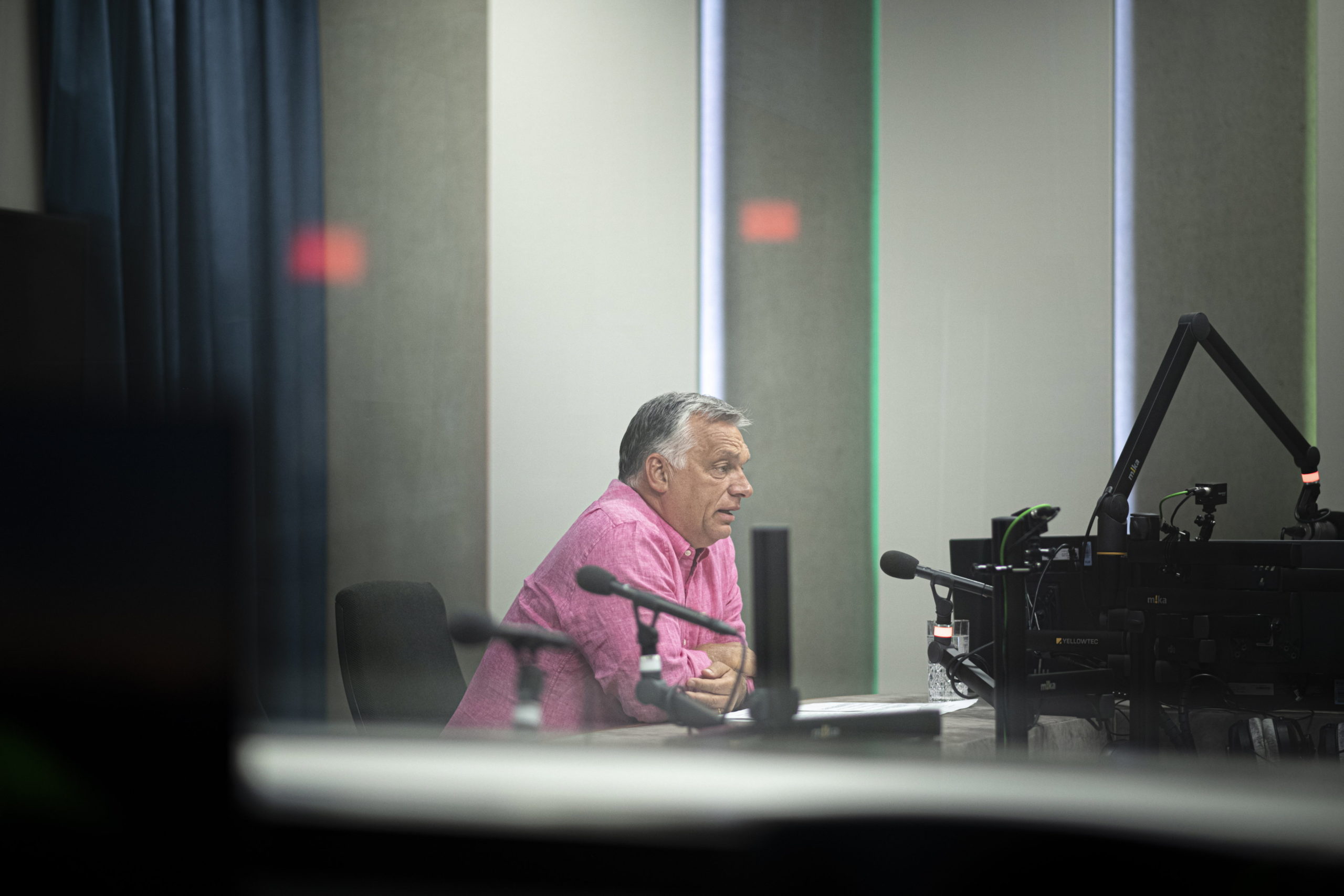PM Orban: Take the help there instead of bringing the problem here