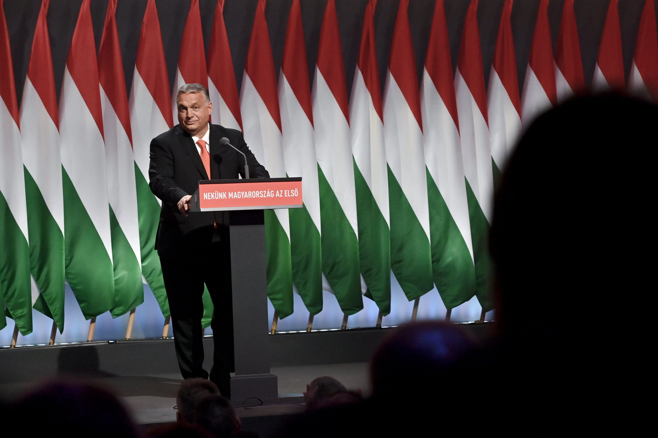Orbán Viktor: Teljes összegű 13. havi nyugdíjat kapnak jövőre az idősek