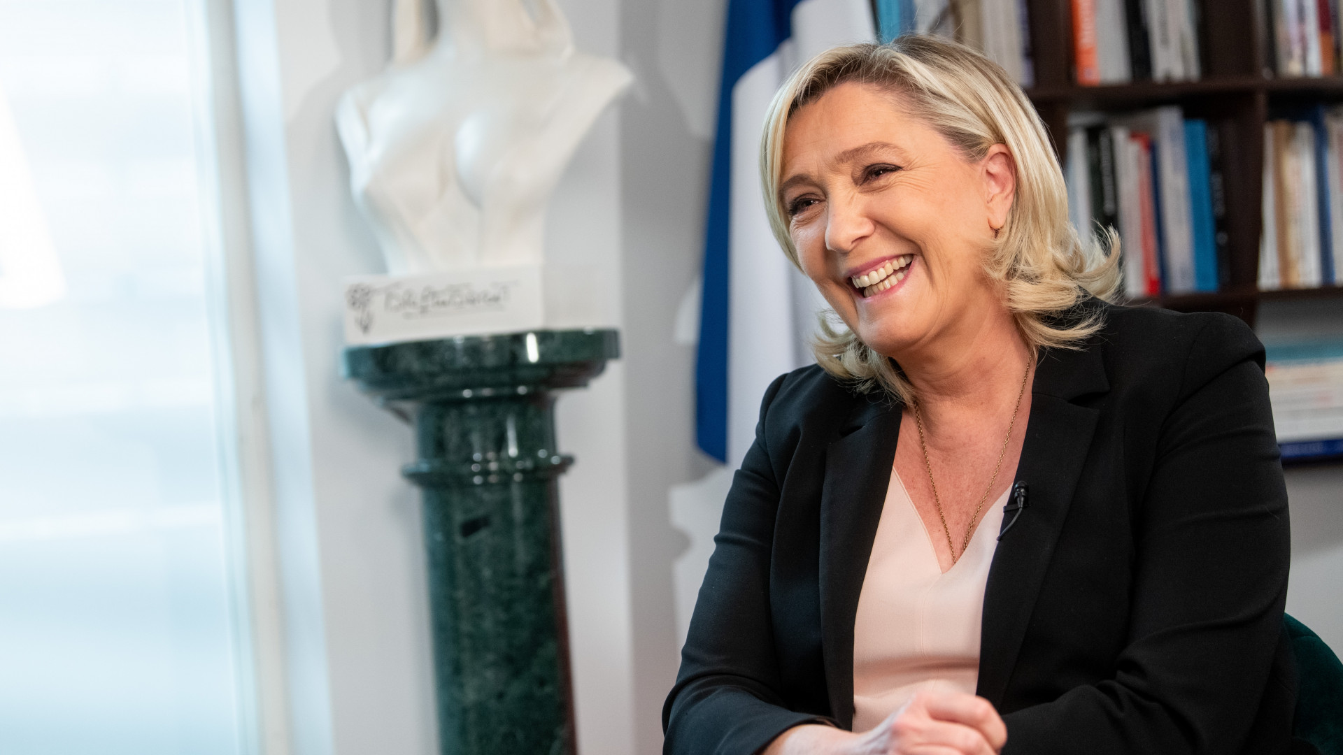 Ezért nyerhetett olyan nagy fölénnyel Marine Le Pen a tengerentúli területeken