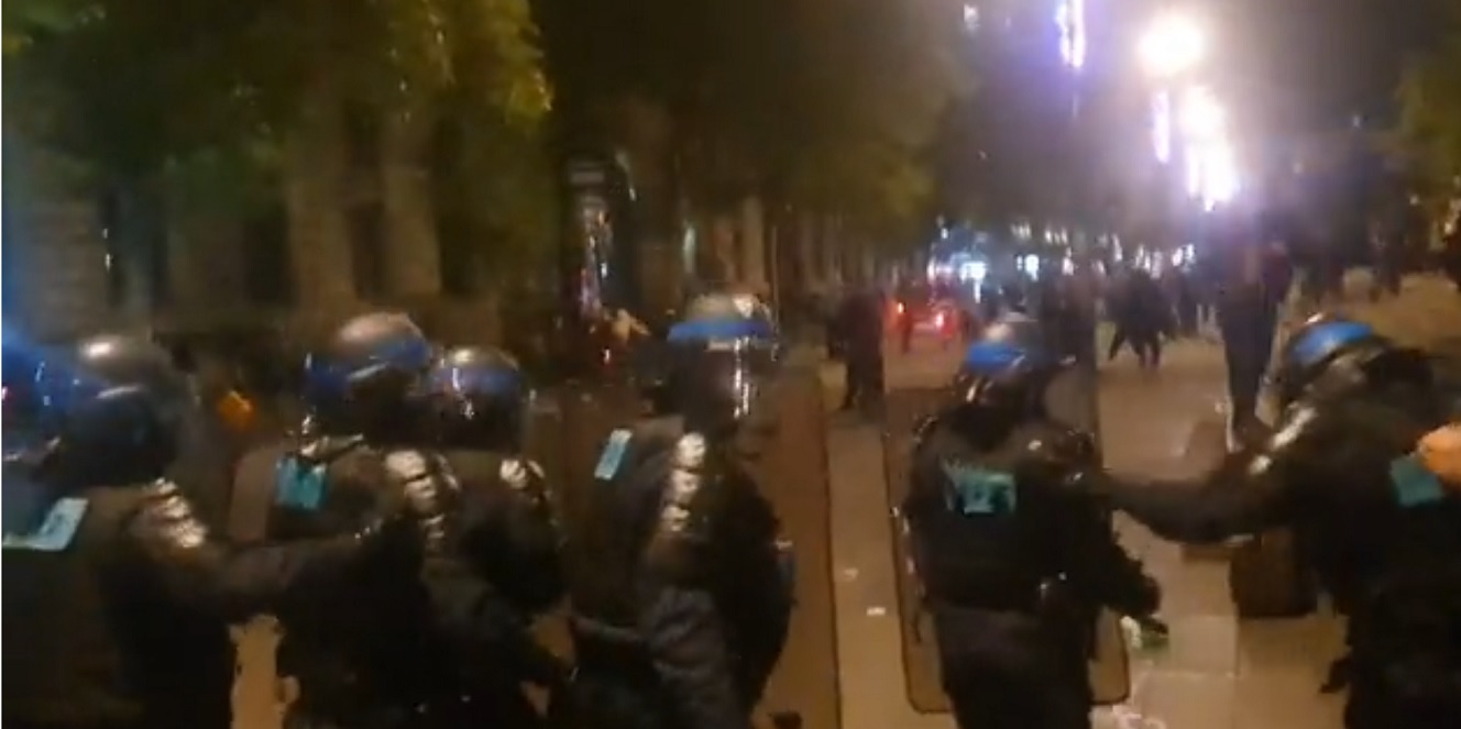 „Antifa” nevű társasjátékot árult a francia áruházlánc