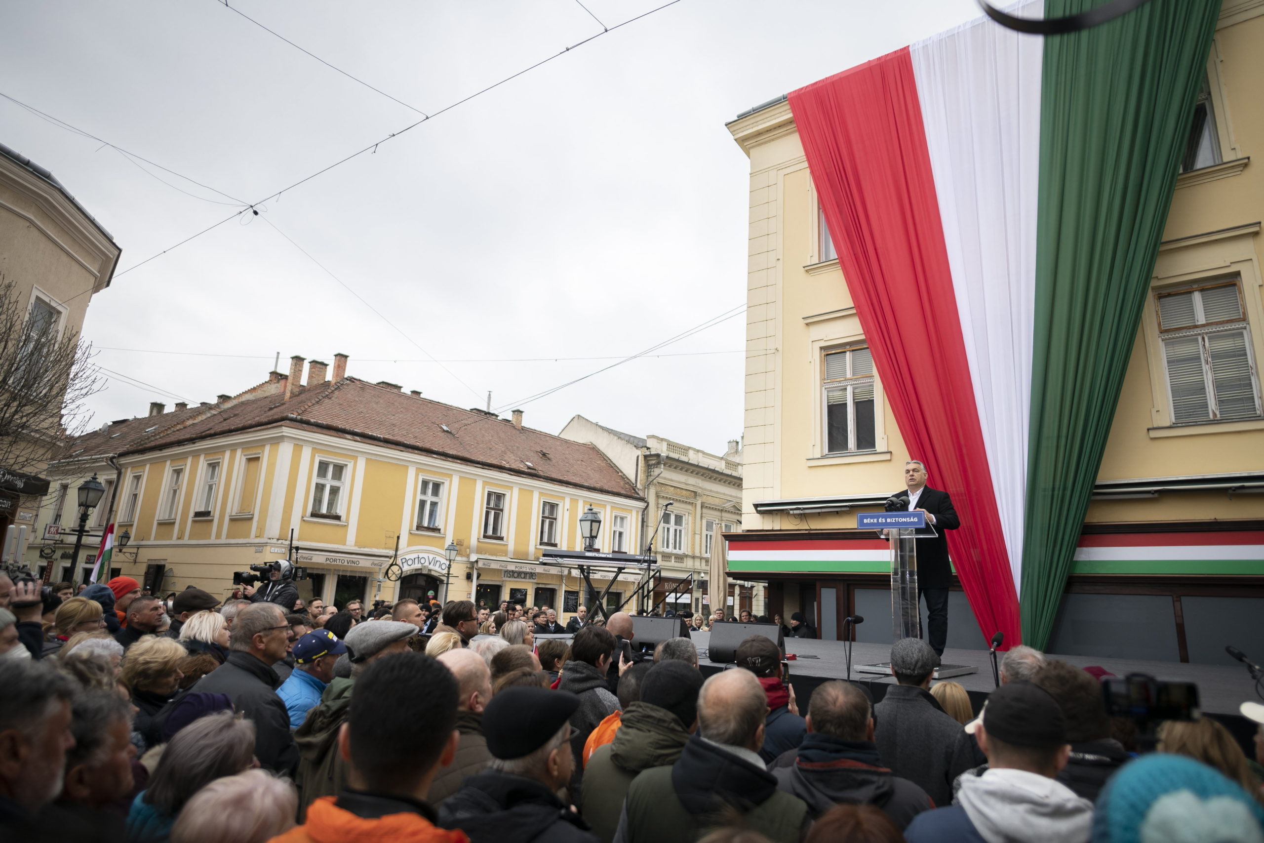 PM Orban: The question before Hungary is war or peace