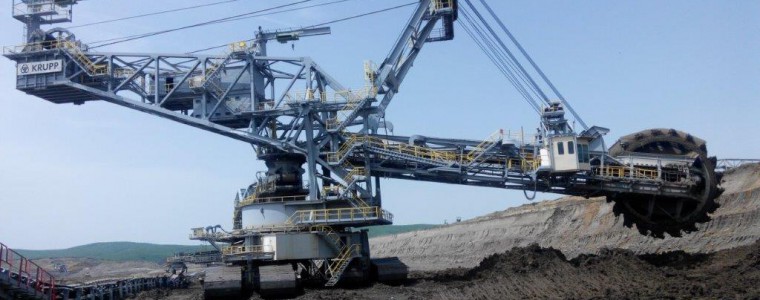 Power shortage in Kosovo, miners receive free coal