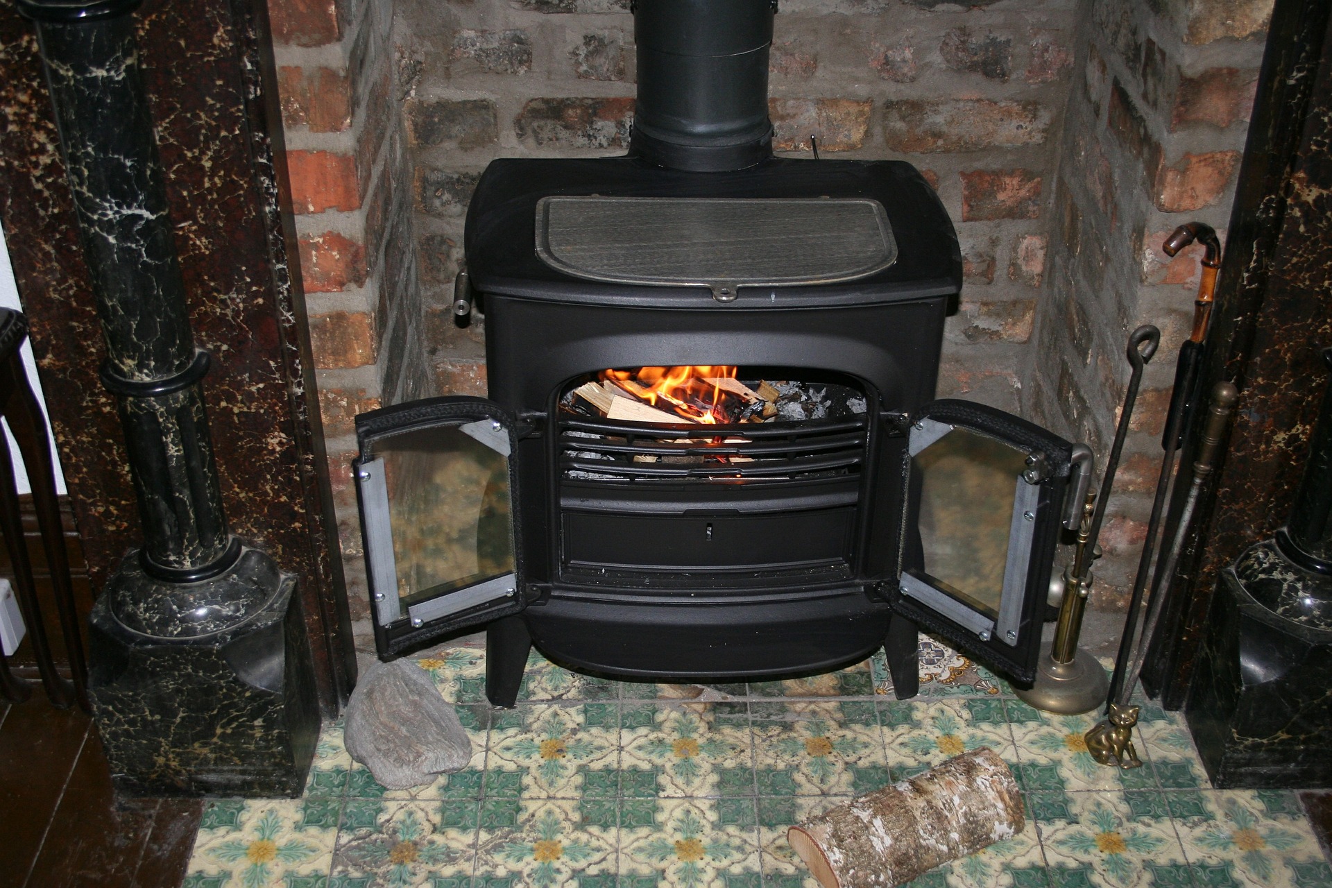 Heating season starts later as people rush to stores