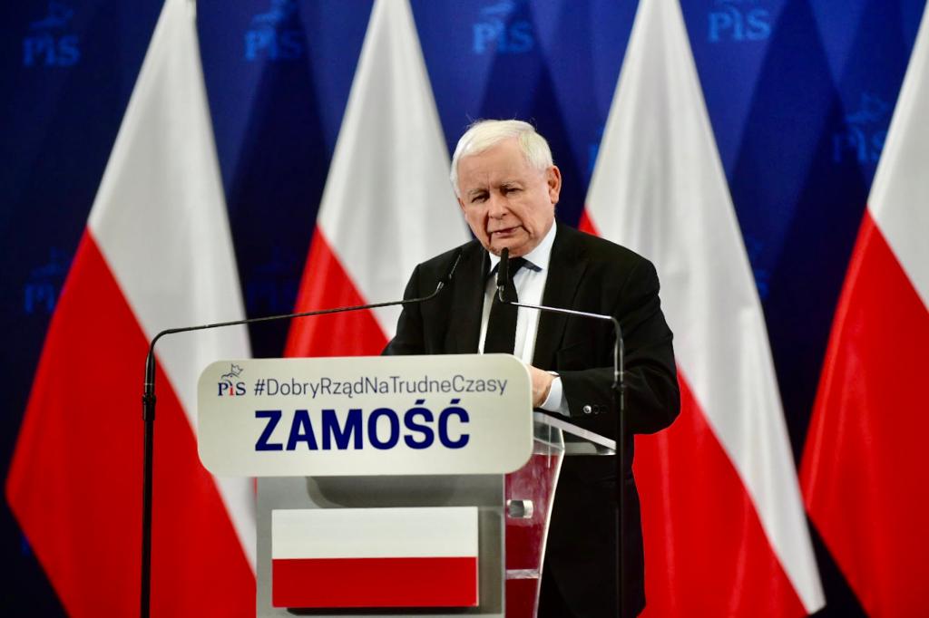 Rasszistán bánnak a németek a lengyelekkel – mondja a kormánypárt elnöke
