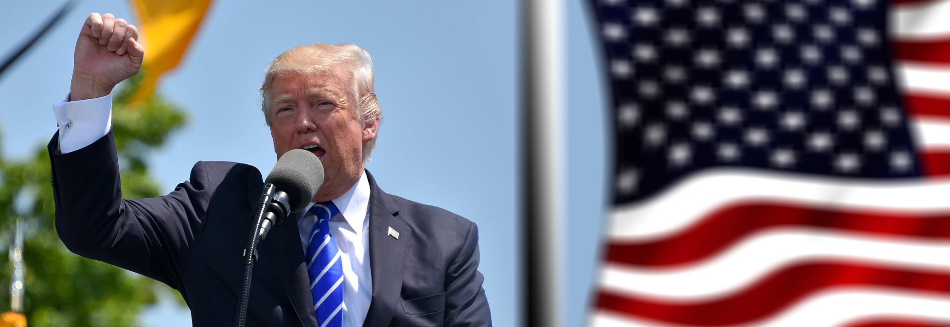 Trump: a demokraták a rendőrséget fogják kivéreztetni, a republikánusok pedig a kartelleket