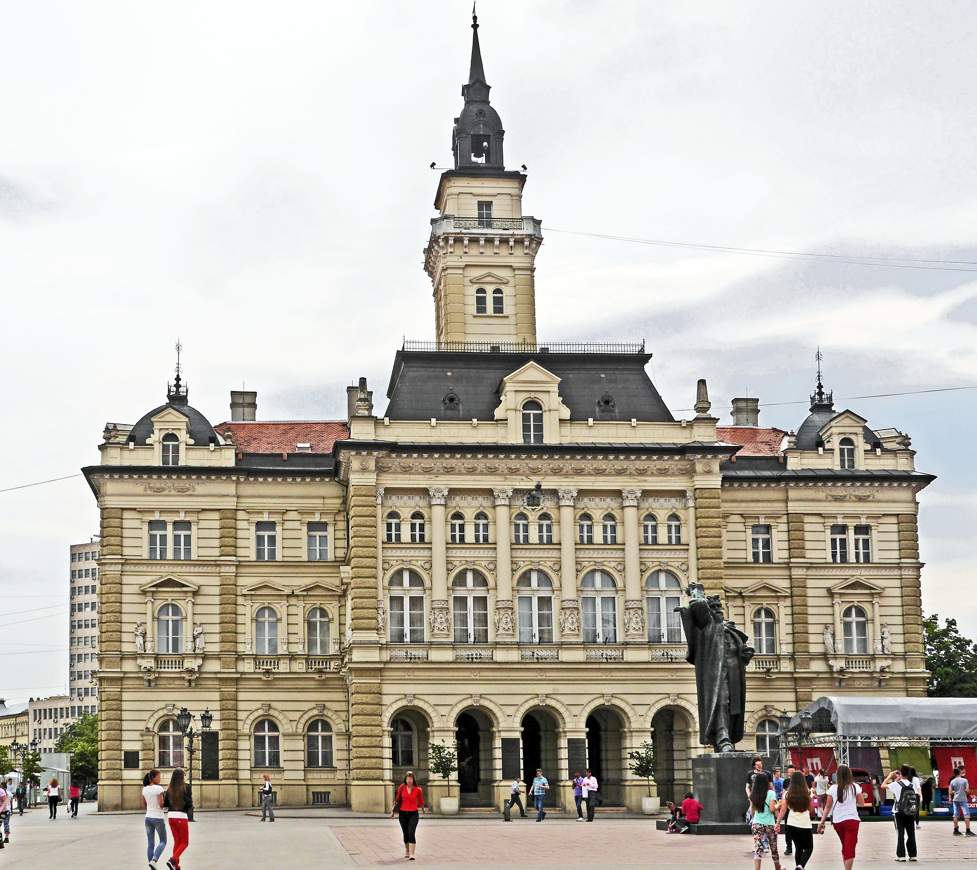Nő a közöny Szerbiában az uniós csatlakozással kapcsolatban