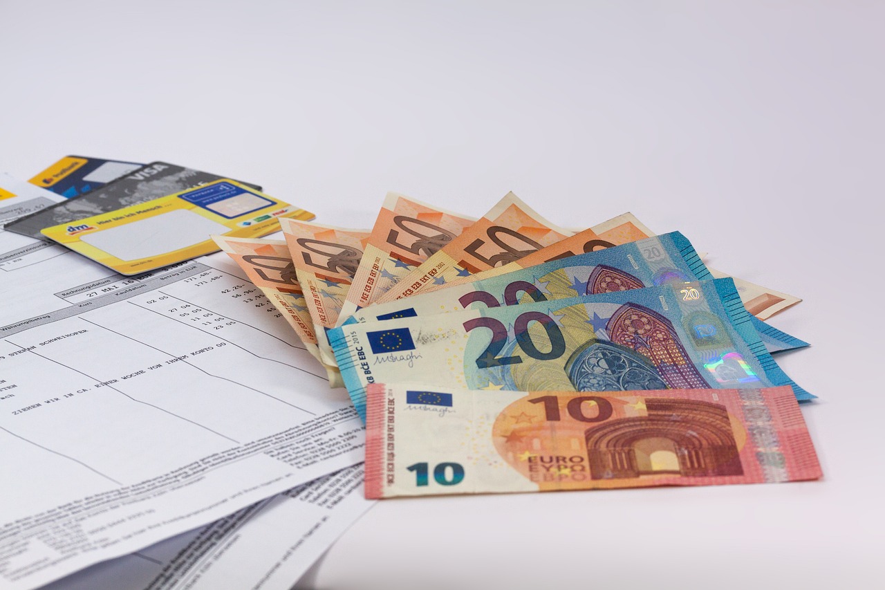 Recessziótól és az euró összeomlásától tartanak a bankok és a közgazdászok