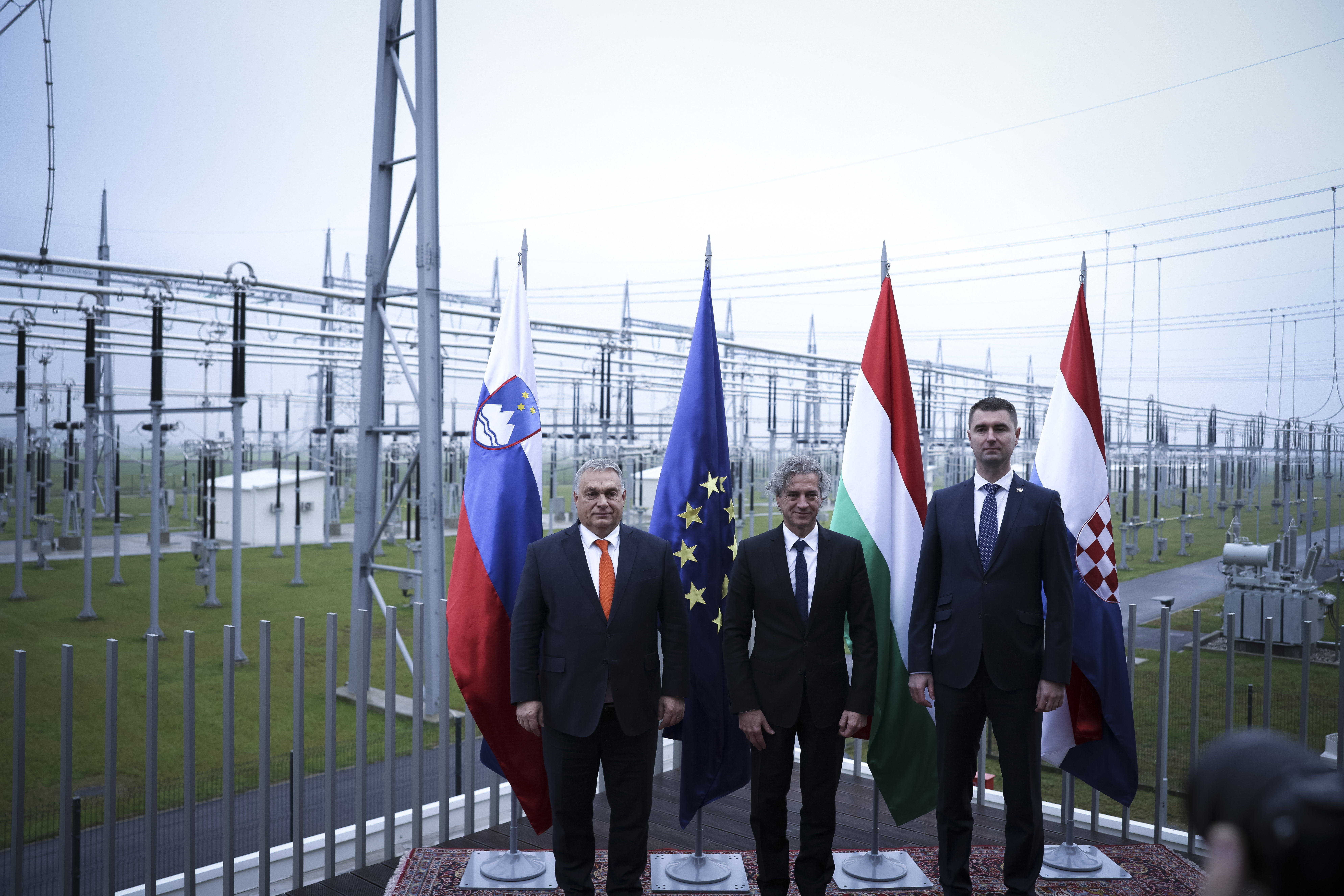 PM Orban: Connecting energy infrastructure symbolises hope for future