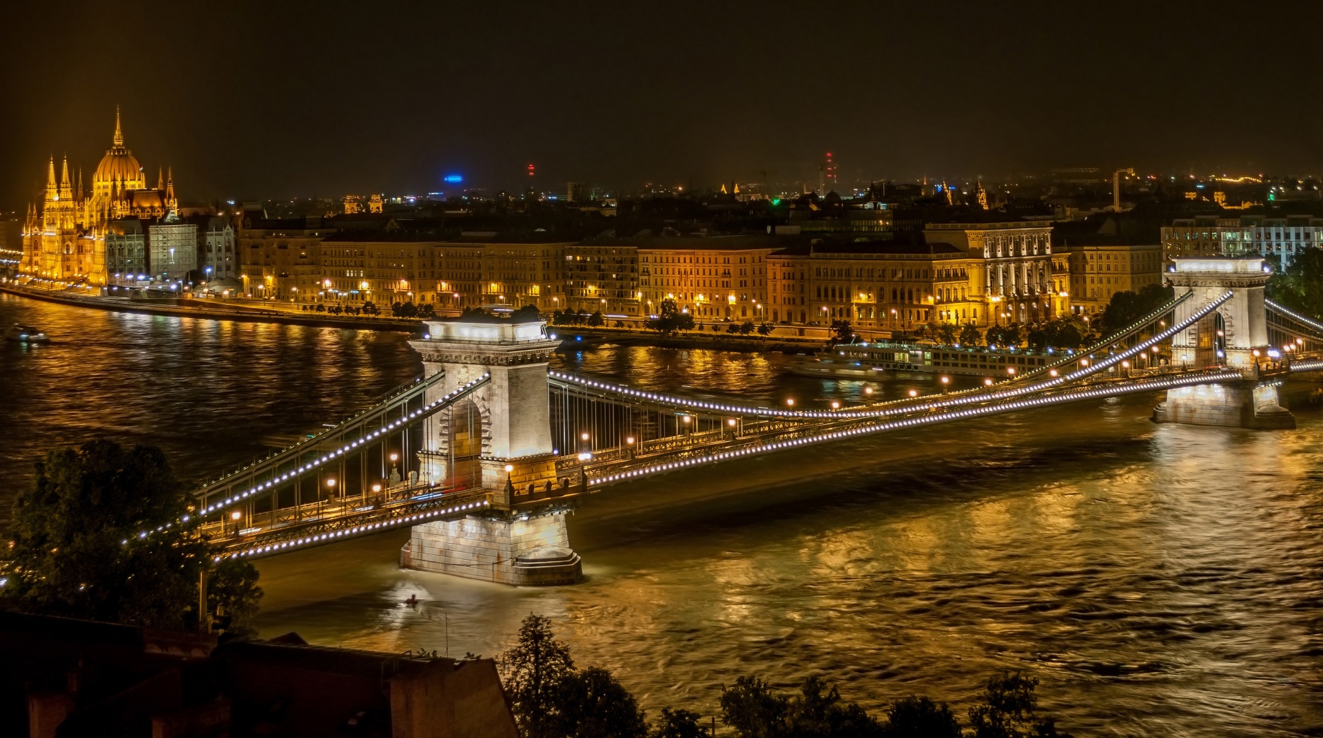 Budapest mayor "continues to punish" motorists