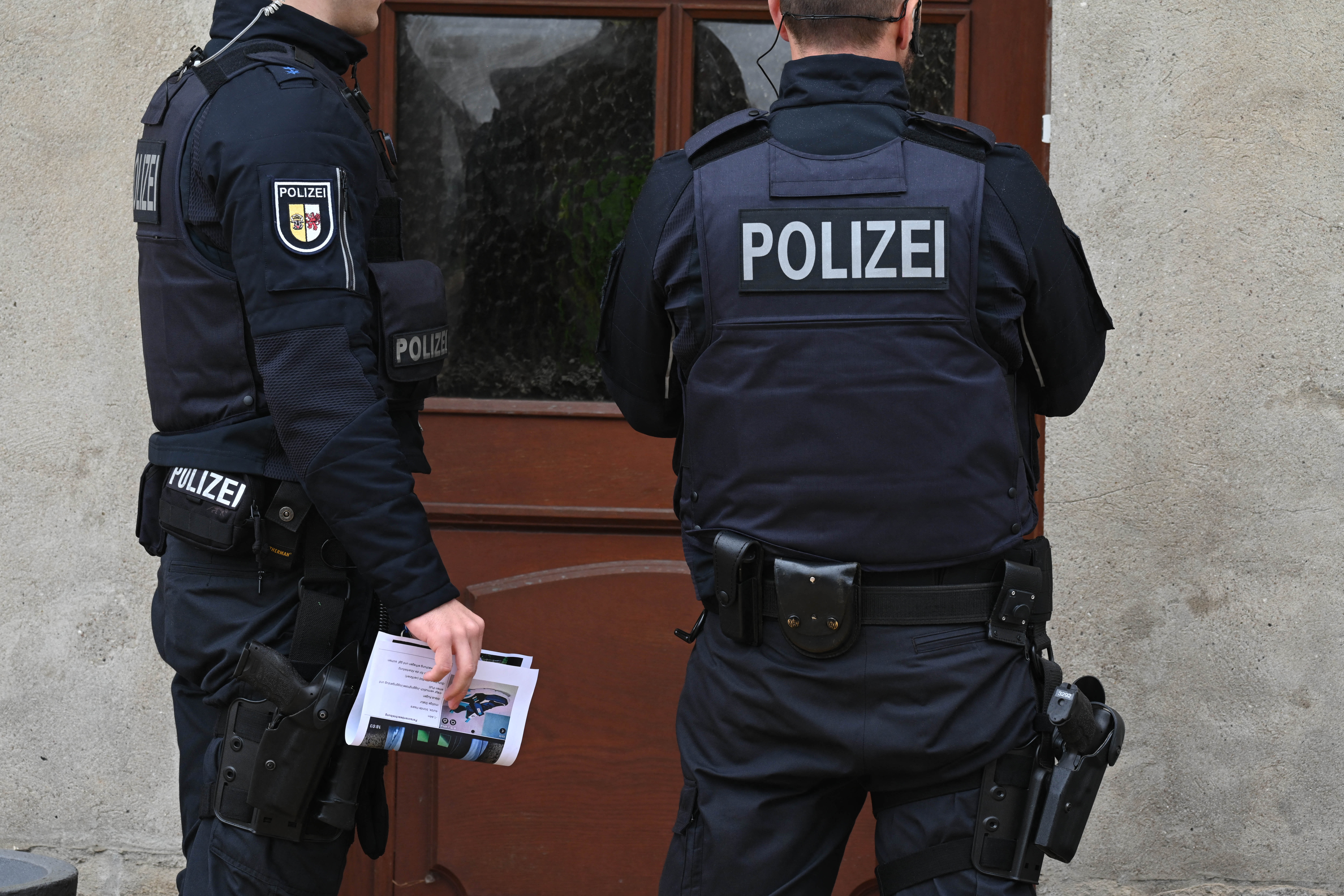 A politikai erőszak begyűrűzött Németországba