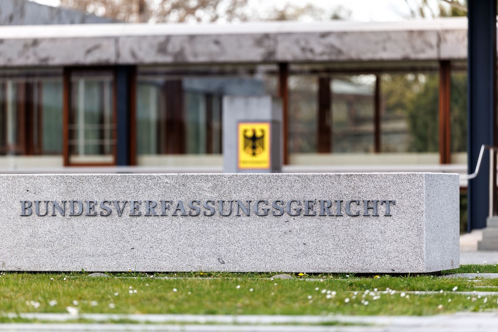 Politikai elfogultsággal vádolják a német bíróságot