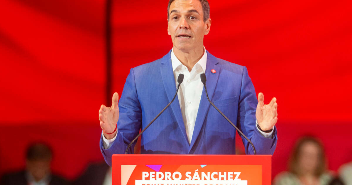 The Spanish government is pushing for the legalization of the status of detained migrants