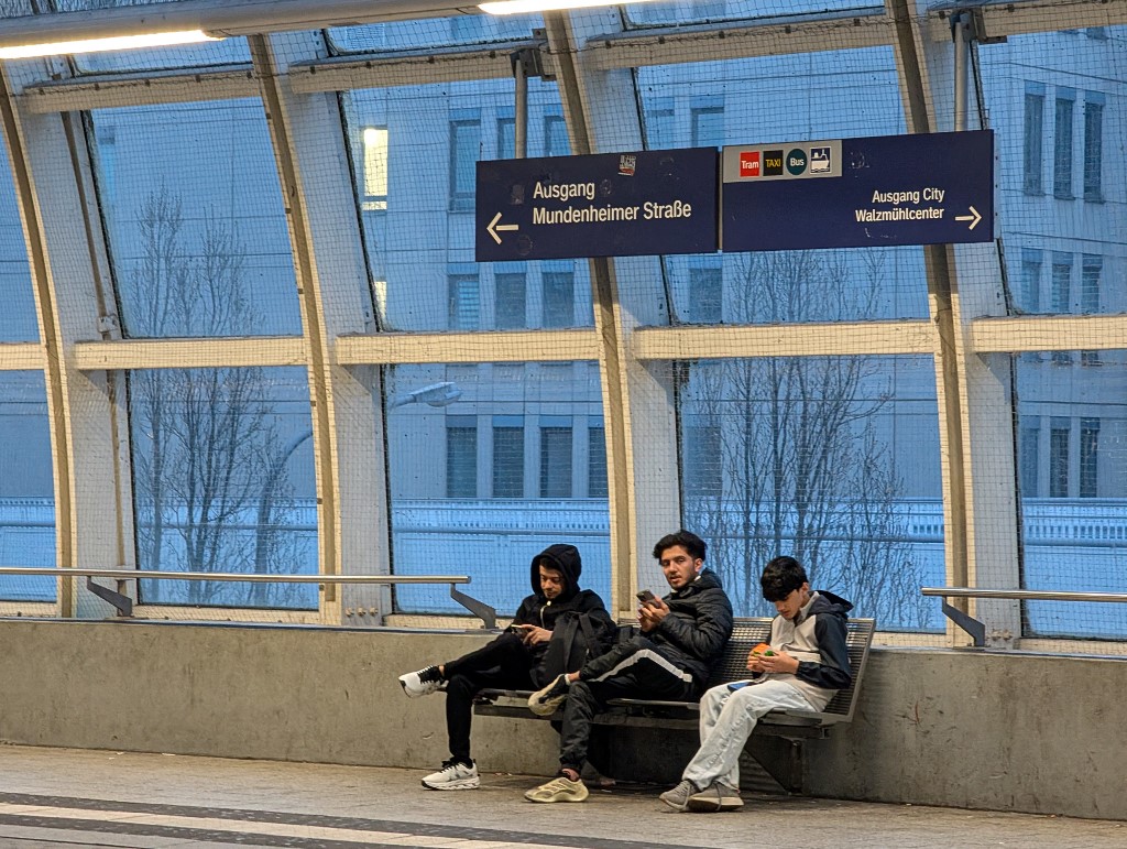 Négy év alatt közel 600 milliót költött Hamburg a menedékkérők szállodai elszállásolására