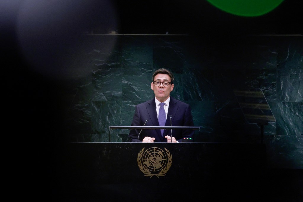 Heves vita robbant ki Burnham új dezinformáció-elhárító központja körül